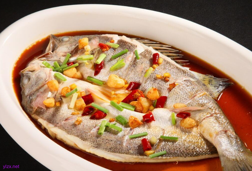 钟南山提醒不要为节约吃剩饭剩菜，无效节约“伤胃”