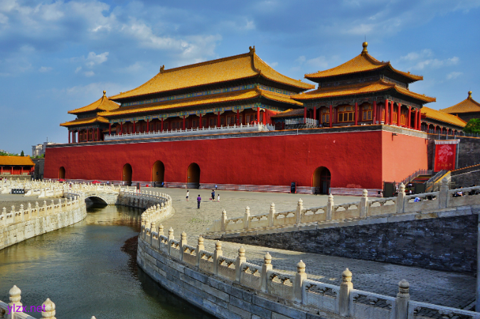 五一消费市场红火入境游增长 数据盘点五一假期“成绩单” 五一消费市场红火入境游增长 数据盘点五一假期“成绩单”